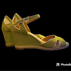 Nine West strappy Wedge 🤩